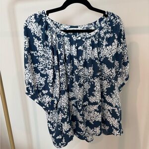 Abercrombie & Fitch Navy and White Floral Blouse